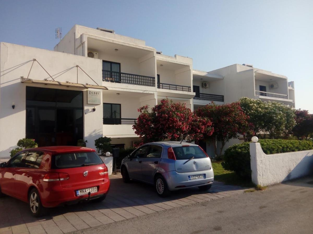Debbi Appartments And Hotel 이알리소스 외부 사진